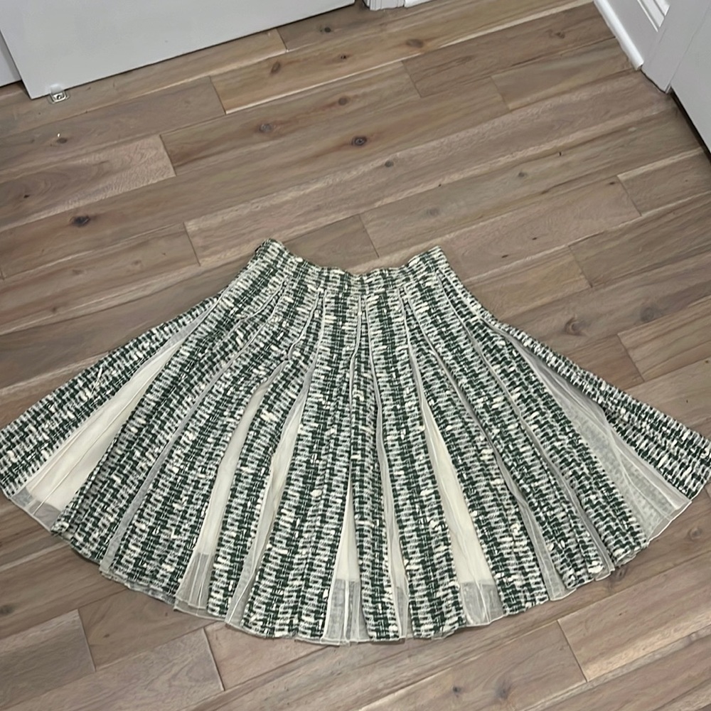 Green and crème tweed skirt
